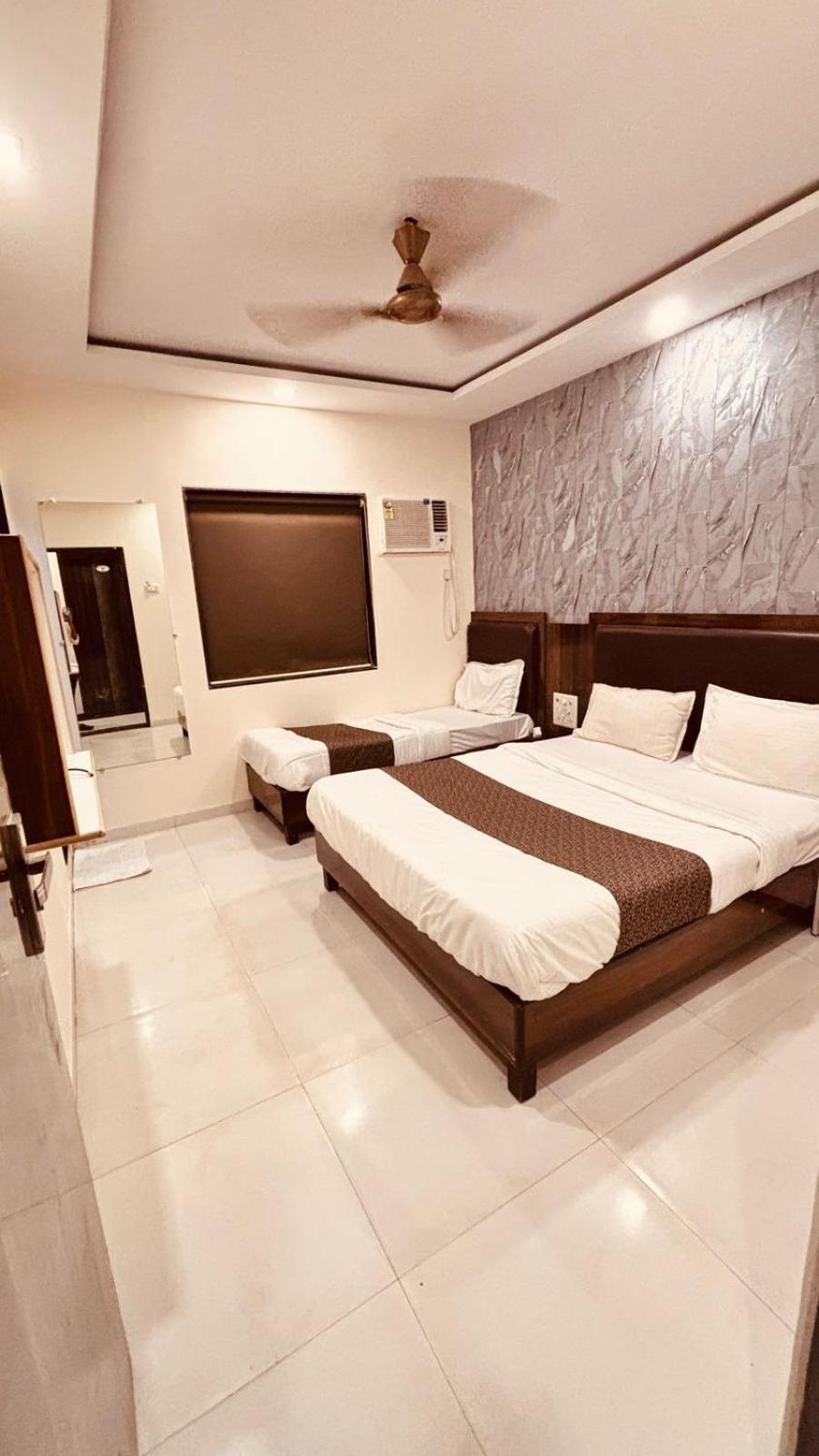 Hotel Garden Palace Mumbai Ngoại thất bức ảnh