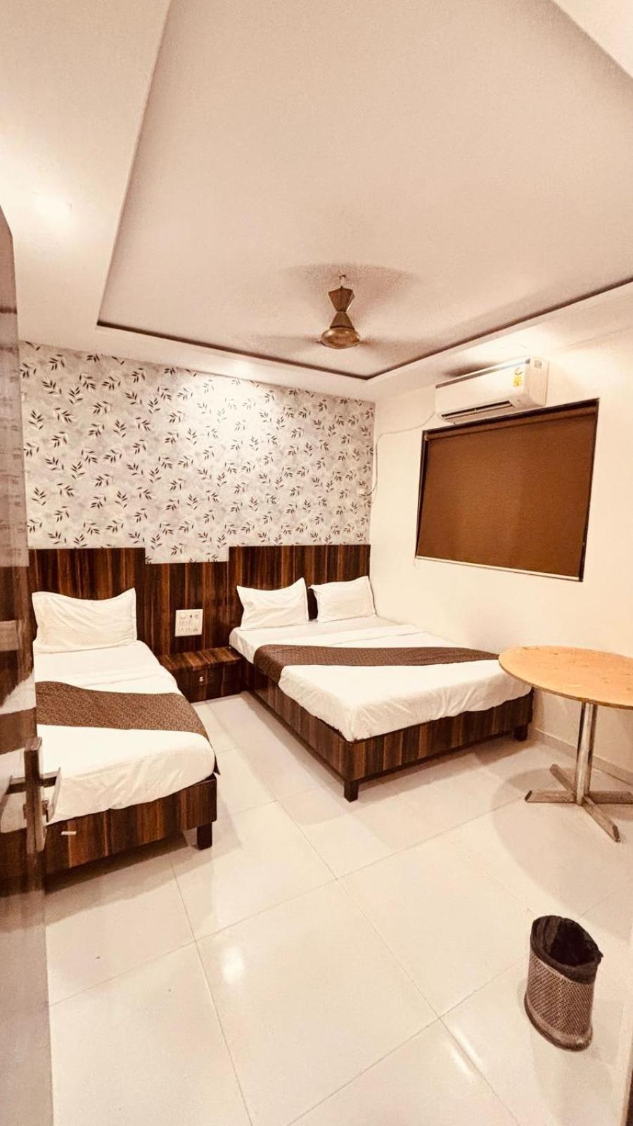 Hotel Garden Palace Mumbai Ngoại thất bức ảnh